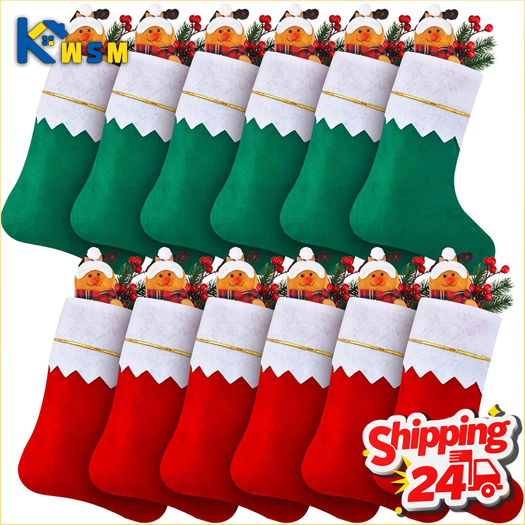 Christmas Stocking Hanging - Medias navideñas con adornos dorados de