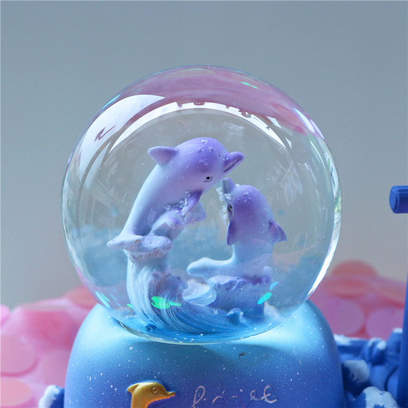 Snow Globe Musical - Caja de Música con Reloj de